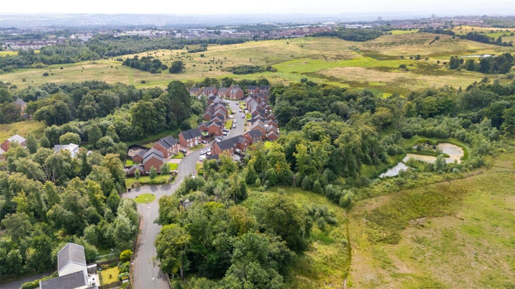 Gartloch Road, Gartlosh, Glasgow, Glasgow, G69 8DG