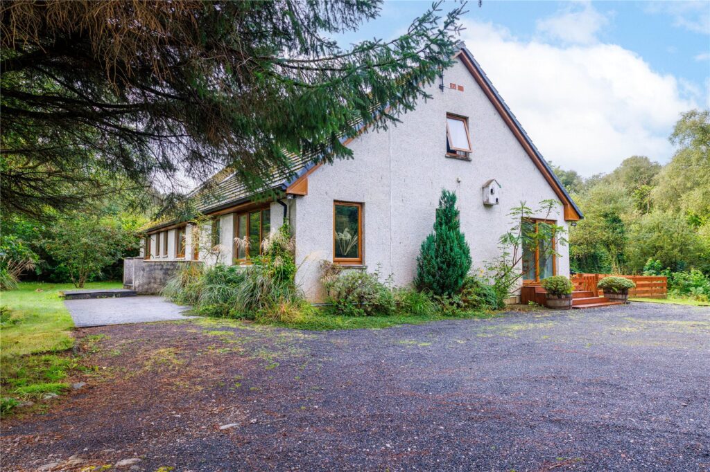 Bluebell Cottage, Whitehouse, Tarbert, Argyll and Bute, PA29 6YX
