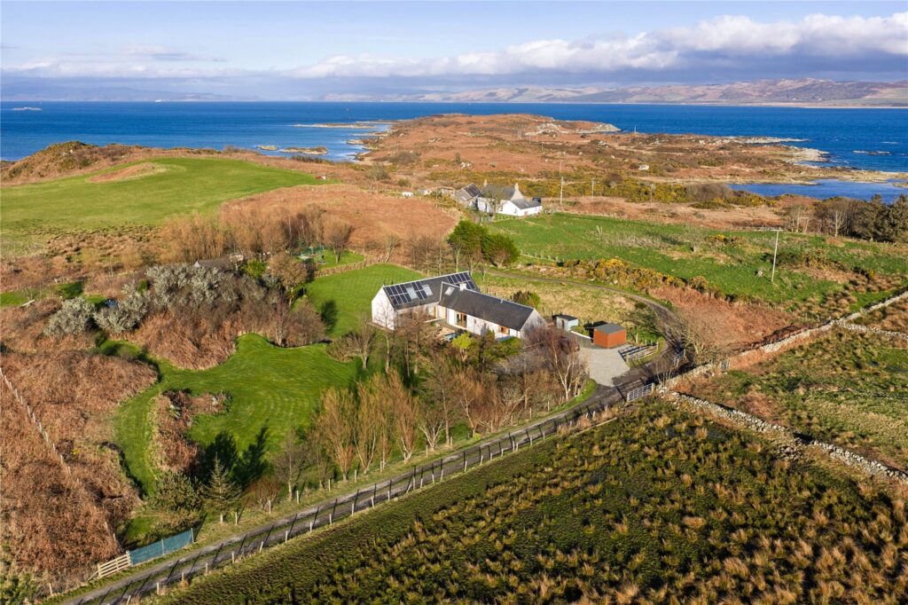 Tighnavinish, Isle Of Gigha, Argyll and Bute, PA41 7AA