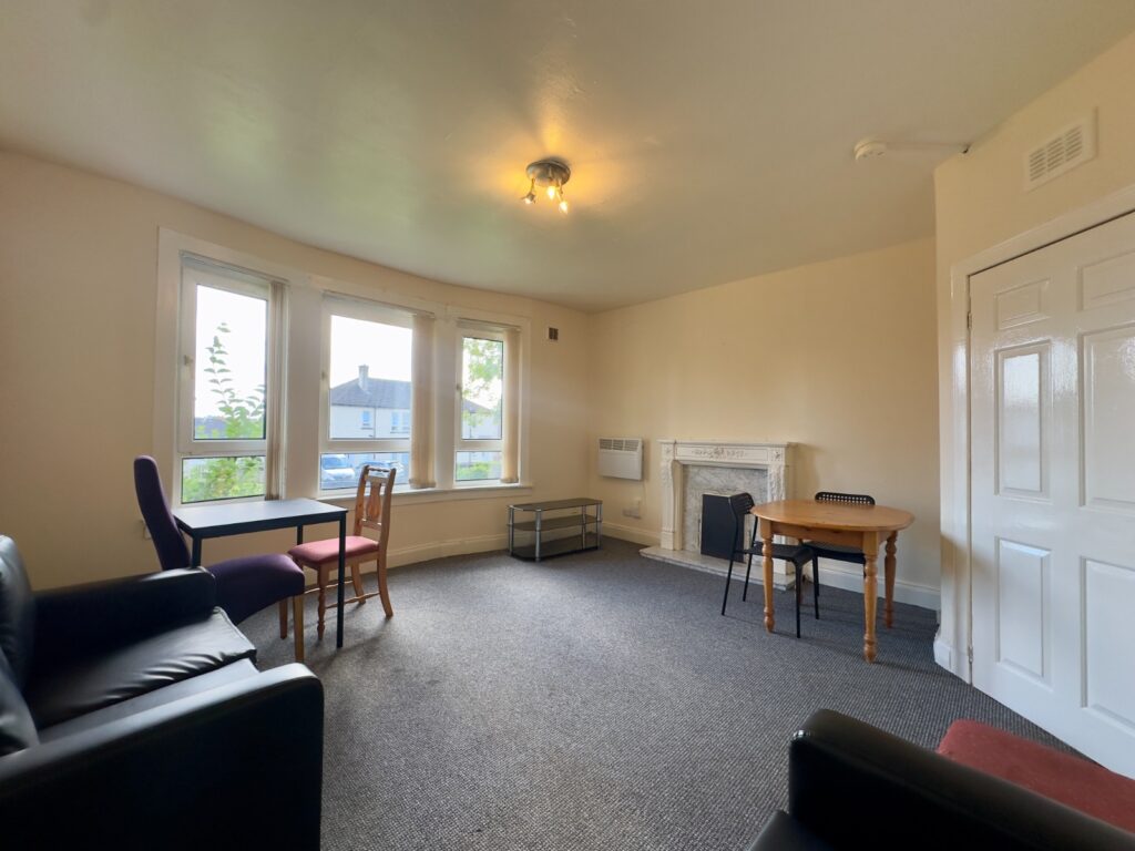 Carnwadric Road, Thornliebank, Glasgow, G46