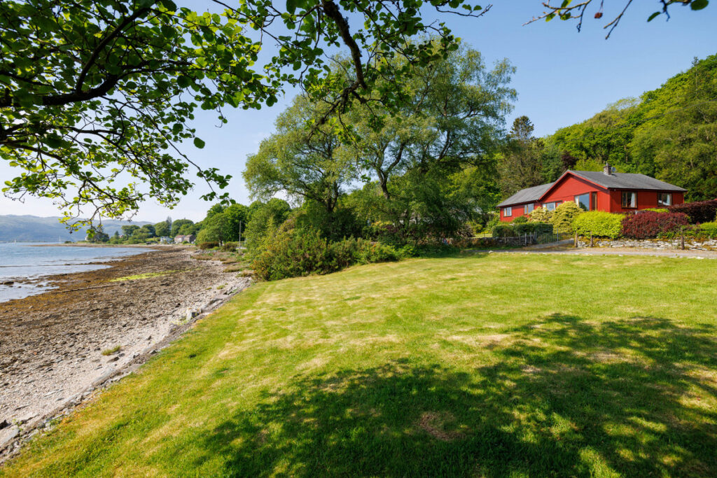 Culdoon, Colintraive, PA22 3AT