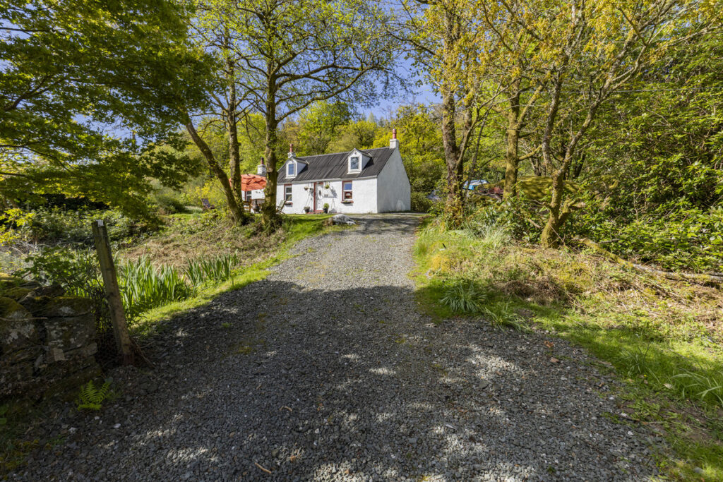 Lochhead Cottage, Glendaruel, Colintraive, PA22 3AF
